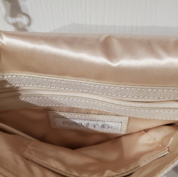 Forever New Purse - Picture 3 of 5